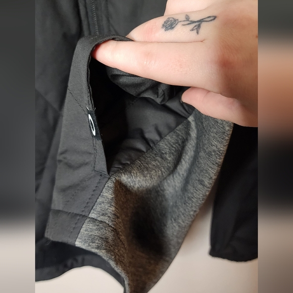 Oakley Light Jacket - Picture 8 of 8